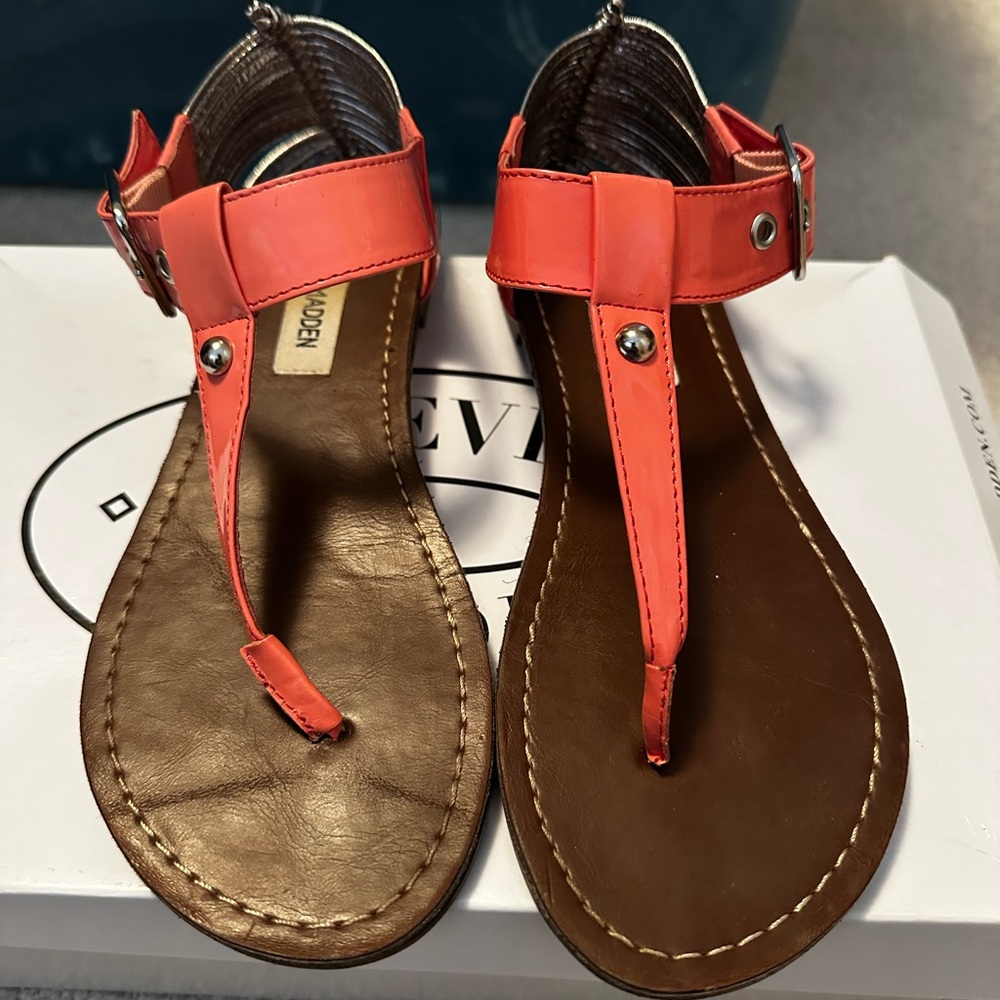 Steve Madden Coral Sandals - Size 7